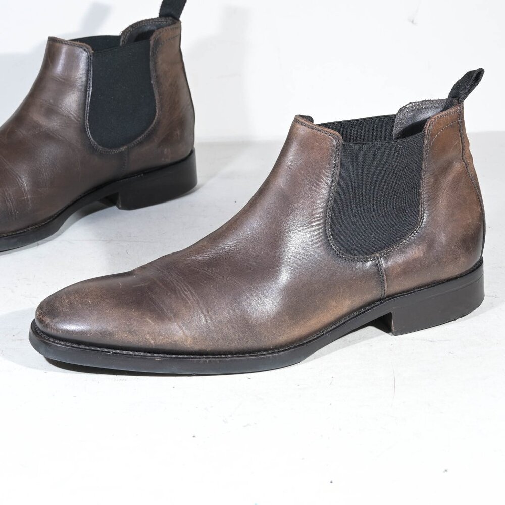 To Boot New York Short Chelsea Boots in Burnished Brown